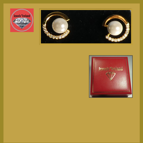 Moon pearl earrings gold vermeil
