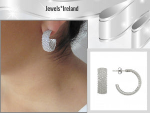 Stunning Silver wide band stallato earrings