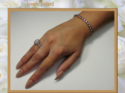 Rosegold +black rhodium ring with sparkling stones